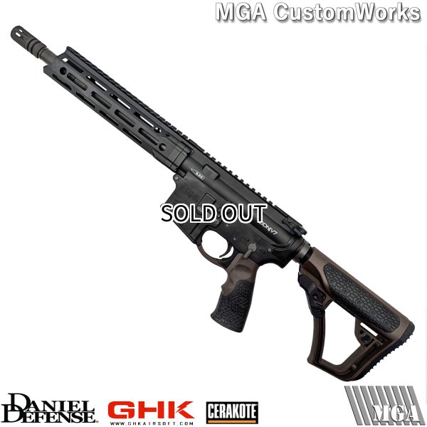 画像1: MGAコンプリート GHK M4 DDM4 V7 10.3in V3 GBB (Co2)(DX Ver.)(セラコート／MGAカスタム＋) (1)